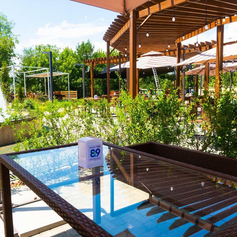 Alpen Park Hotel Shymkent Exterior foto