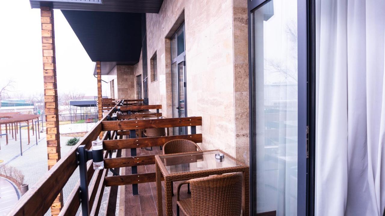 Alpen Park Hotel Shymkent Exterior foto